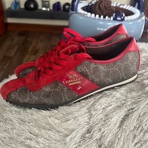 Coach  Signature Logo Lace Up Fashion Sneaker